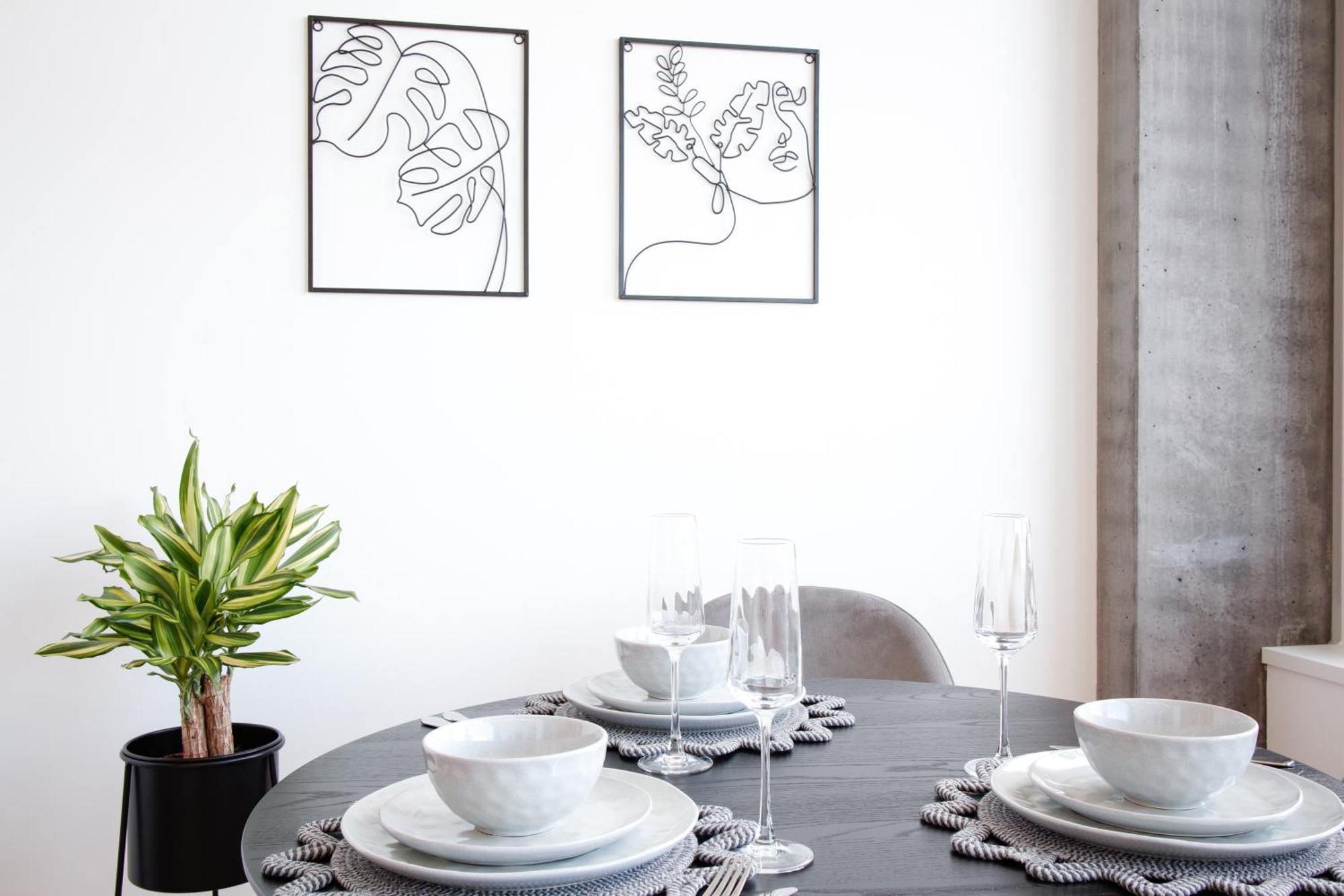 Loewe Apartments Am Rheinfall Нойхаузен-ам-Райнфалль Экстерьер фото