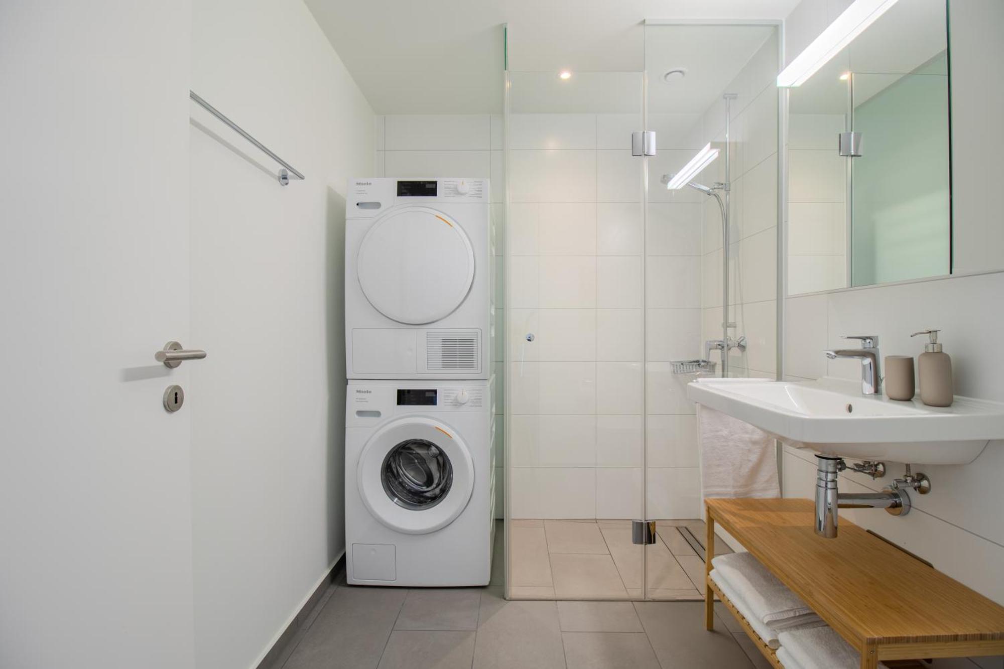Loewe Apartments Am Rheinfall Нойхаузен-ам-Райнфалль Экстерьер фото